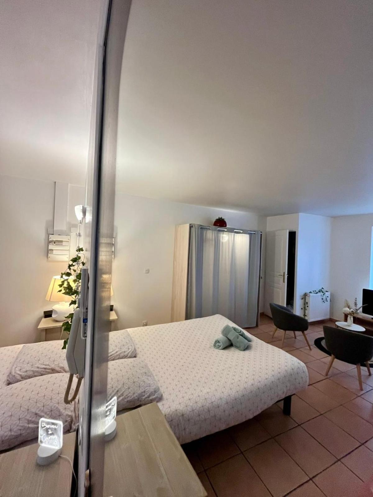 Le studio Théolier Apartamento Tournon-sur-Rhone Exterior foto
